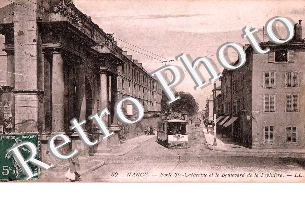 idée cadeau photo original PORTE SAINTE CATHERINE et le Boulevard de la