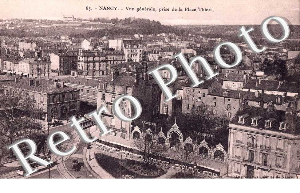 vue generale prise de la place Thiers