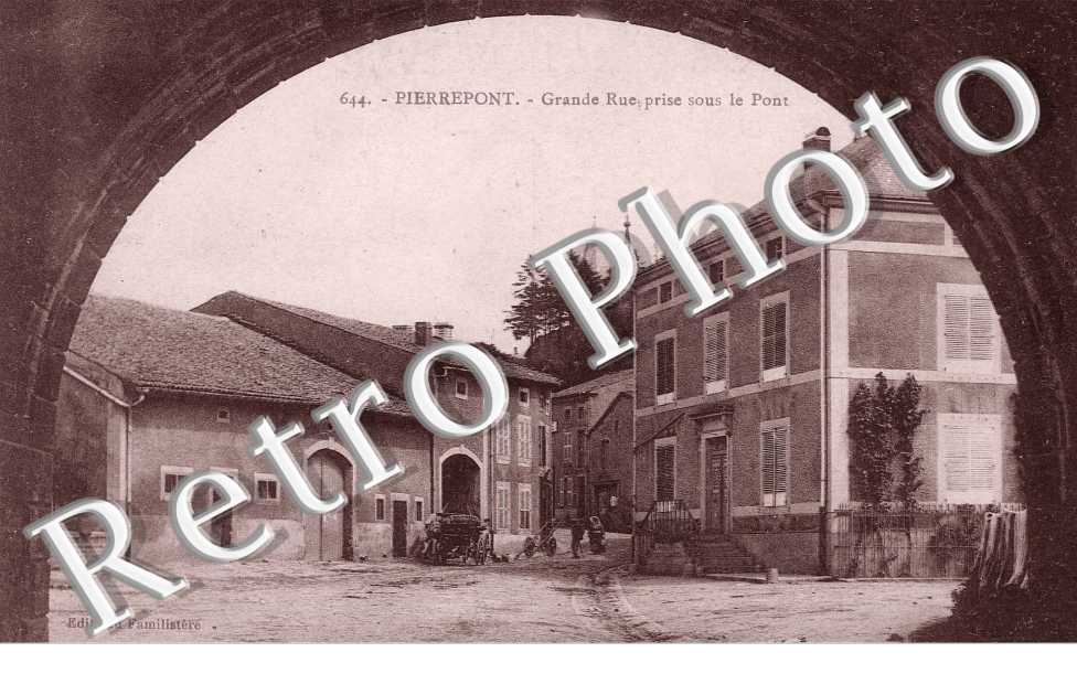 Grande Rue prise sous le pont
