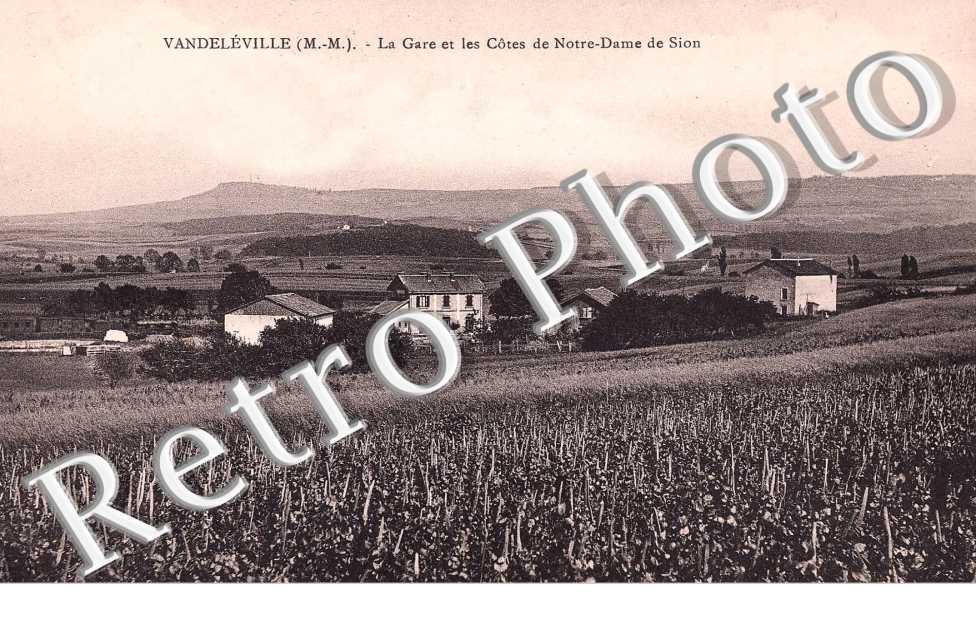 la gare et les cotes de Notre-Dame de Sion