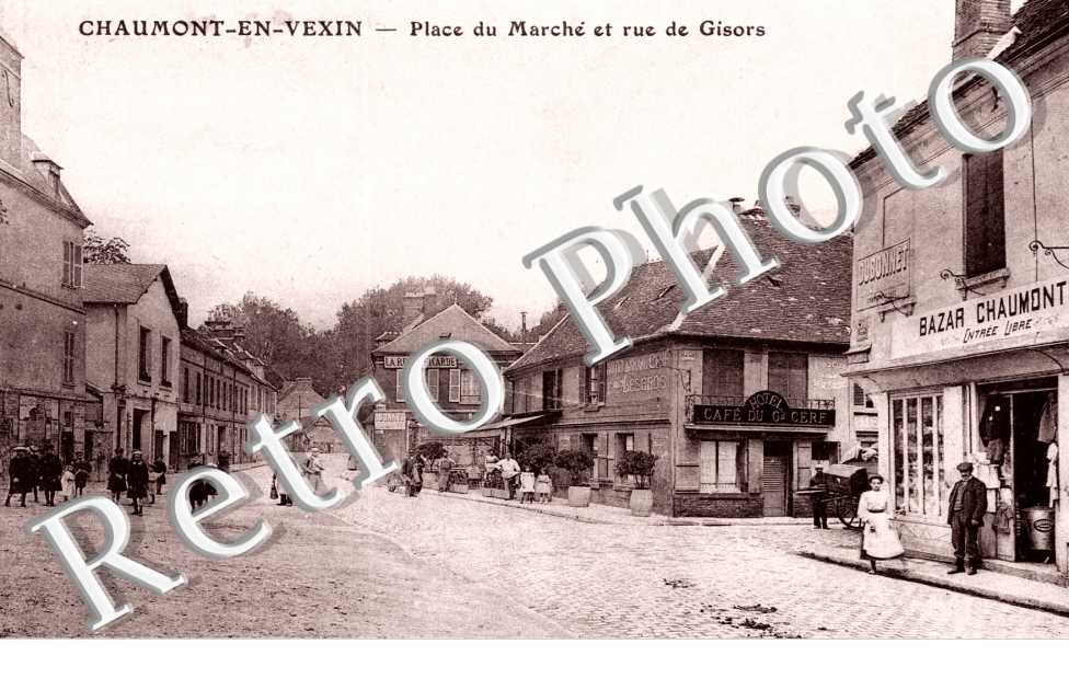 Place du marche et rue de Gisors