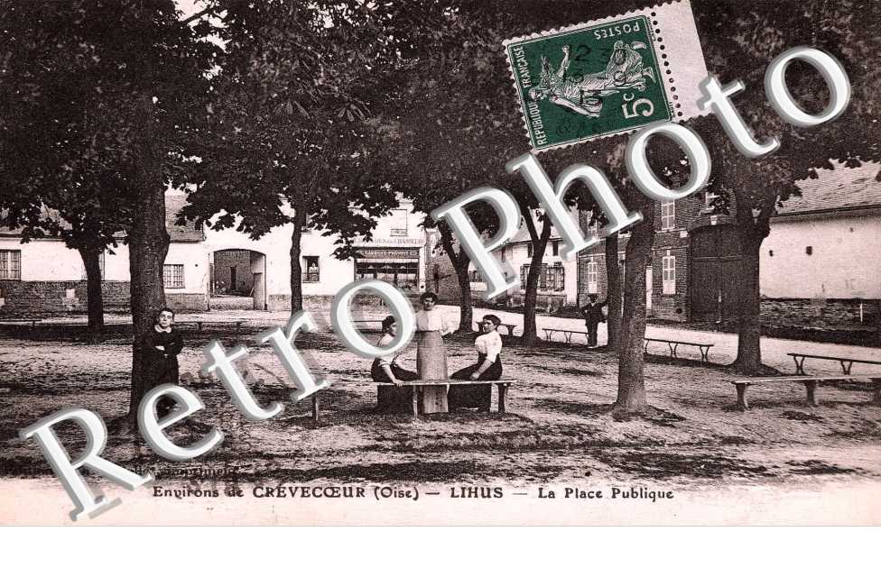 LA PLACE PUBLIQUE