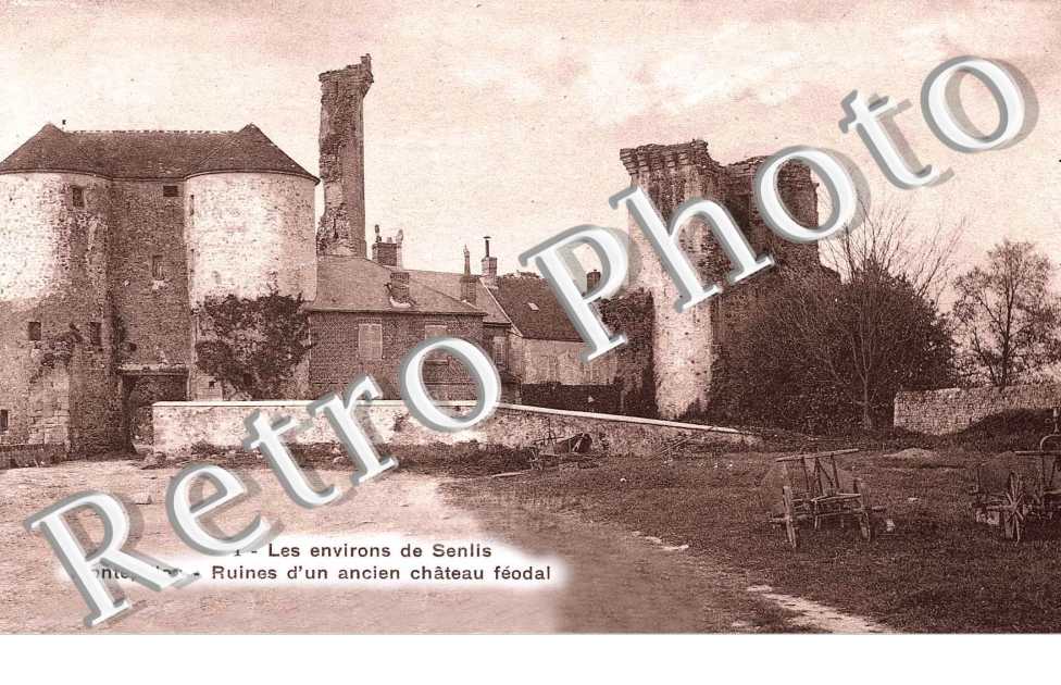 RUINES D'UN ANCIEN CHATEAU FEODAL