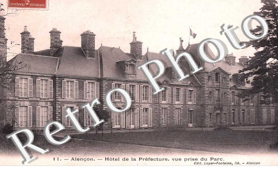HOTEL DE LA PREFECTURE-VUE PRISE DU PARC
