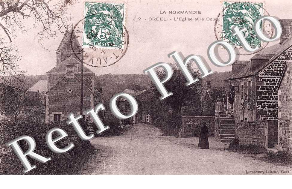 L&#039;EGLISE ET LE BOURG