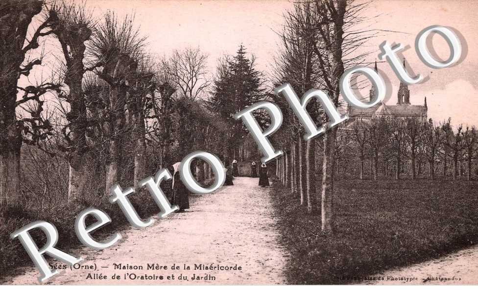 Maison Mere de la MIsericorde, allee de l'oratoire et du jardin