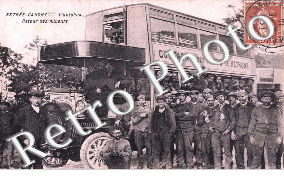 L&#039;Autobus (compagnie des mines de Bethune) - Retour des mineurs