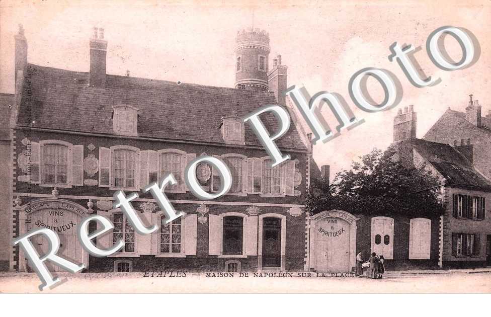 MAISON DE NAPOLEON SUR LA PLACE