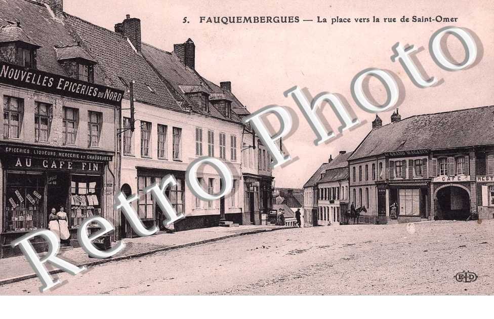 la place vers la rue de Saint-Omer