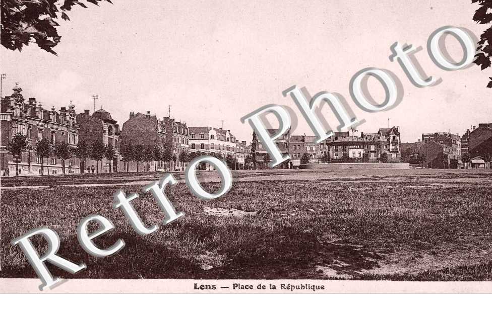 PLACE DE LA REPUBLIqUE