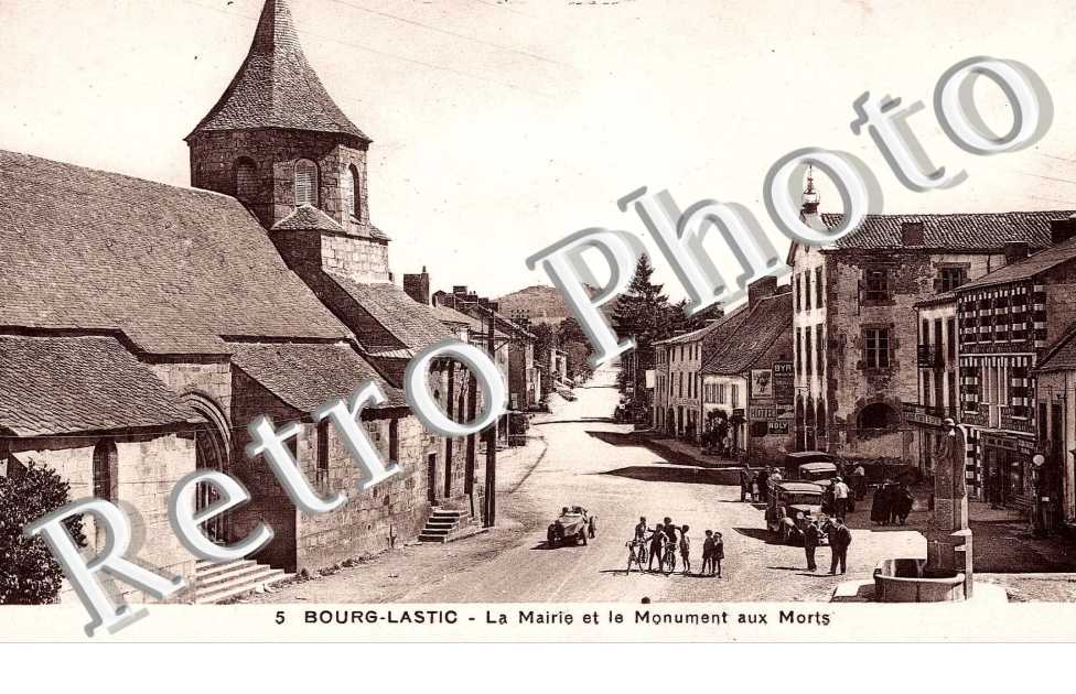 Mairie et Monument aux Morts