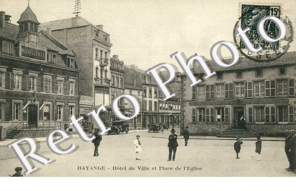 Hotel de ville - place de l&#039;eglise