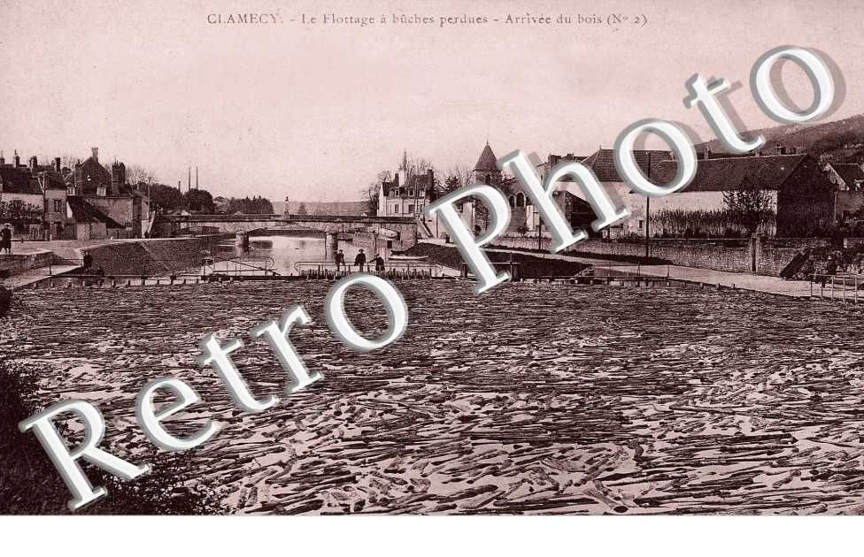 le flottage a buches perdues - arrivee du bois