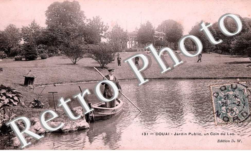 JARDIN PUBLIC UN COIN DU LAC