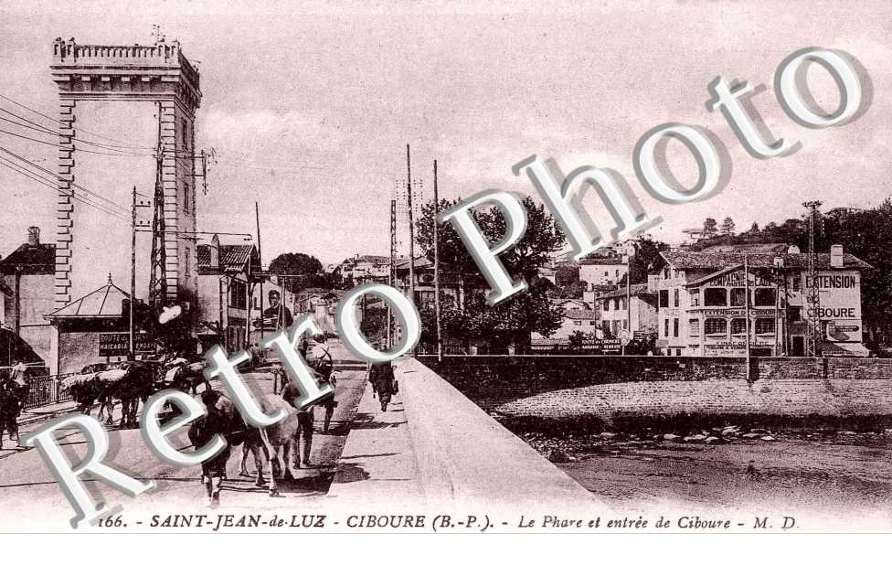 le phare et entree