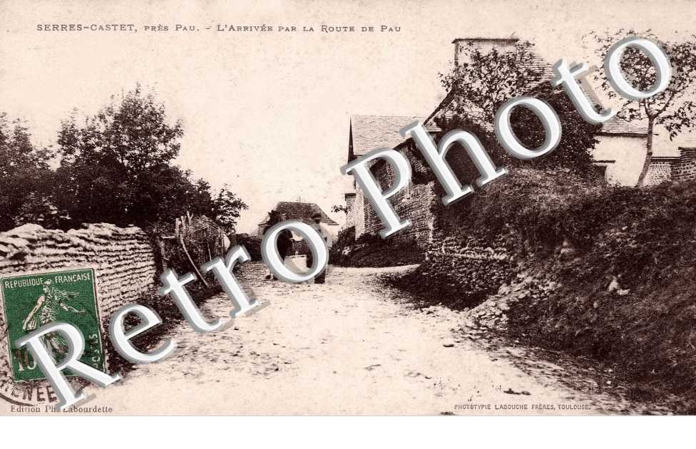 Arrivee par la Route de Pau