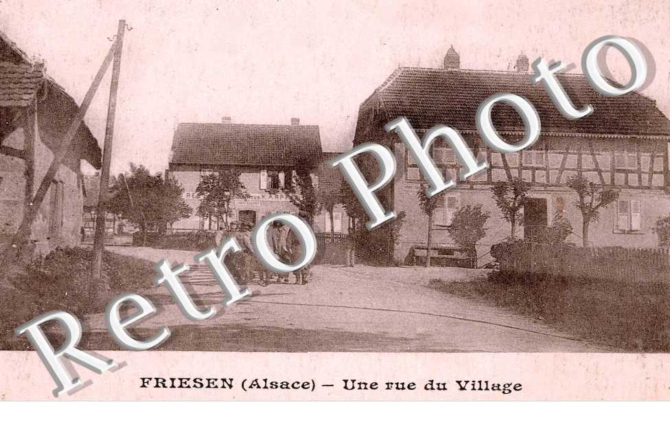 une rue du village