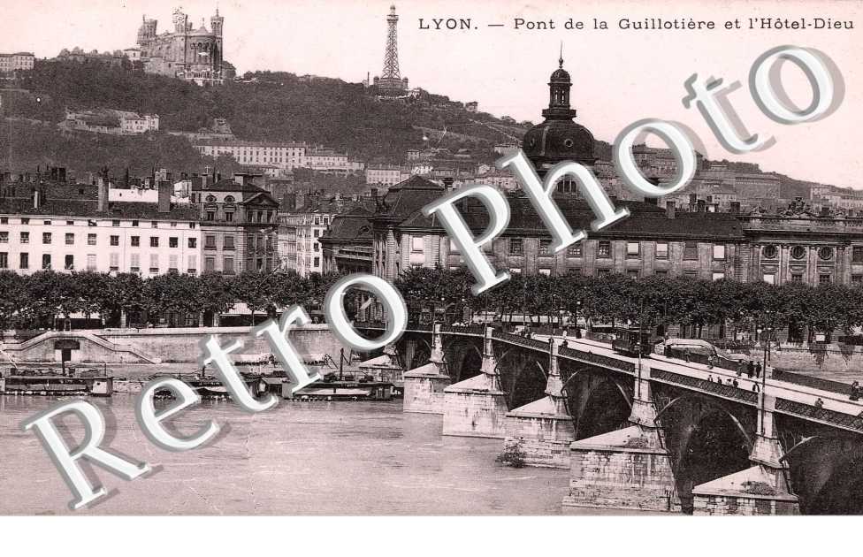 PONT de la Guillotiere et l' HOTEL DIEU