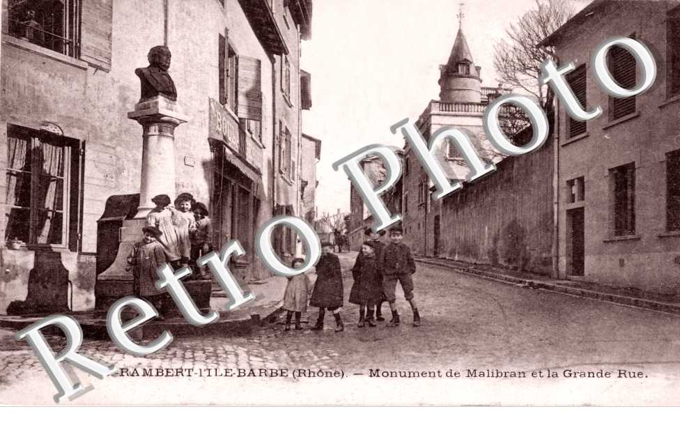 Saint Rambert, l'Ile Barbe, Monument de Malibran et la Grande Rue