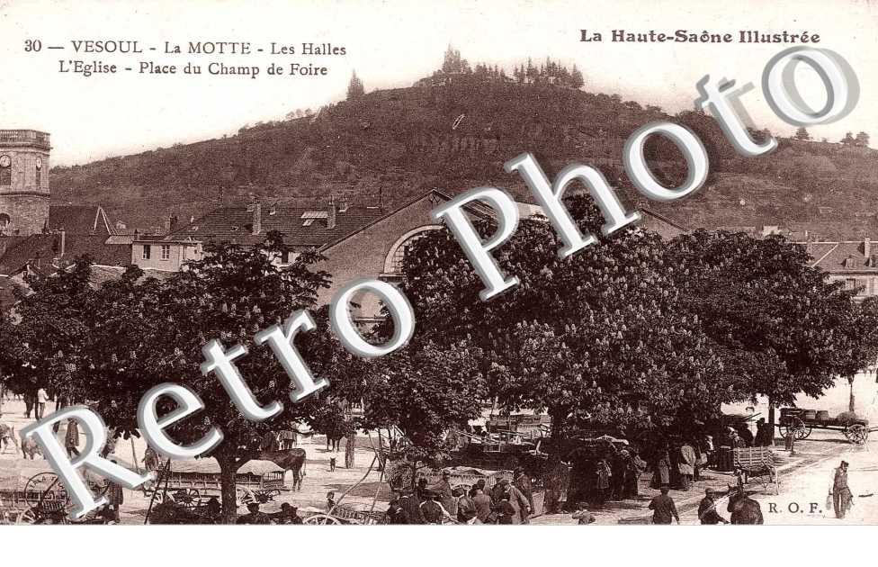 LA MOTTE LES HALLES. L&#039;EGLISE place du Champ de foire