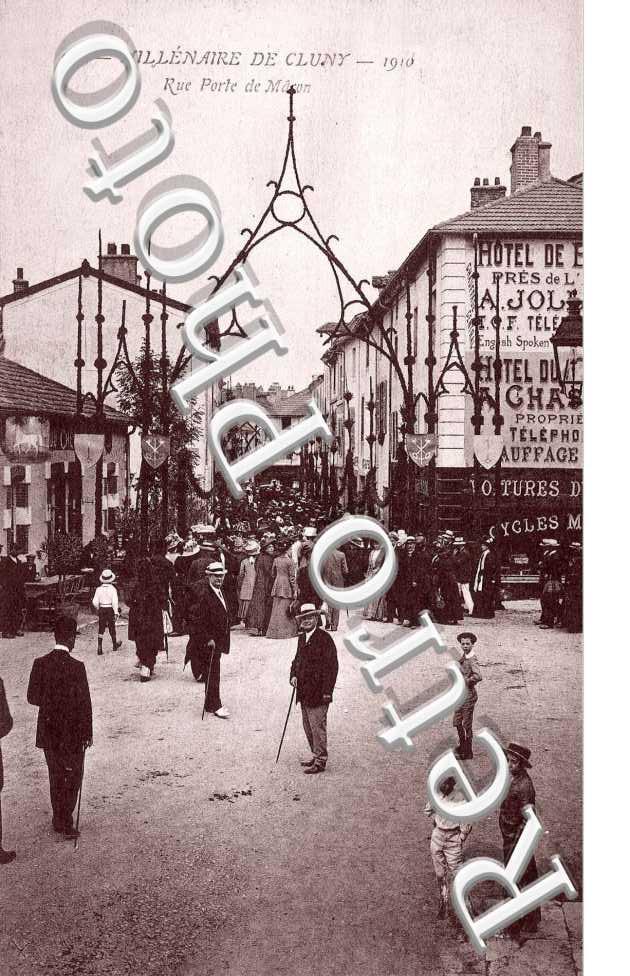 Rue porte de Macon