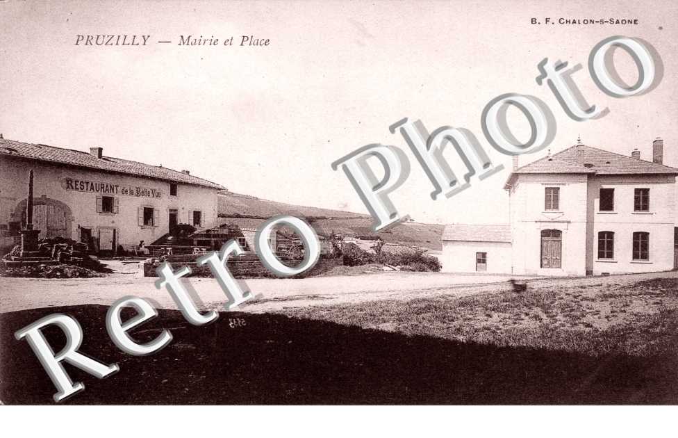 mairie et place