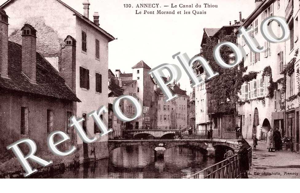 LE CANAL DU THIOU Le pont Morand et les quais