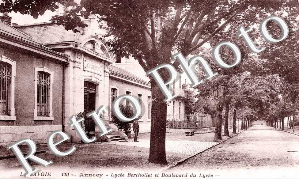 Lycee Berthollet et boulevard du lycee