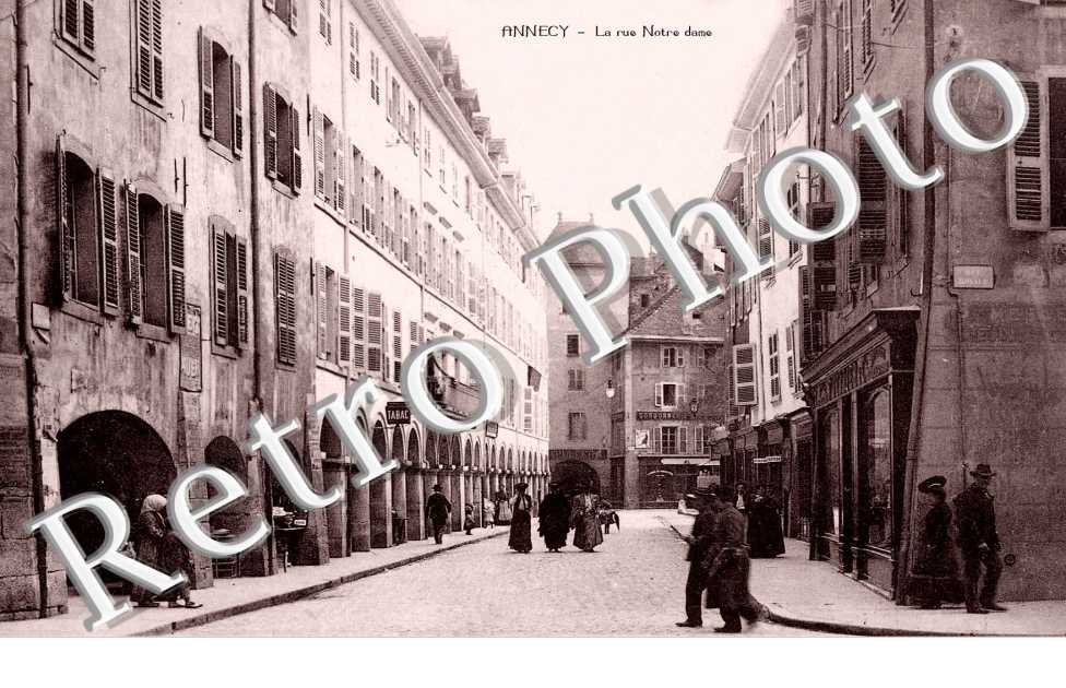 La Rue Notre Dame