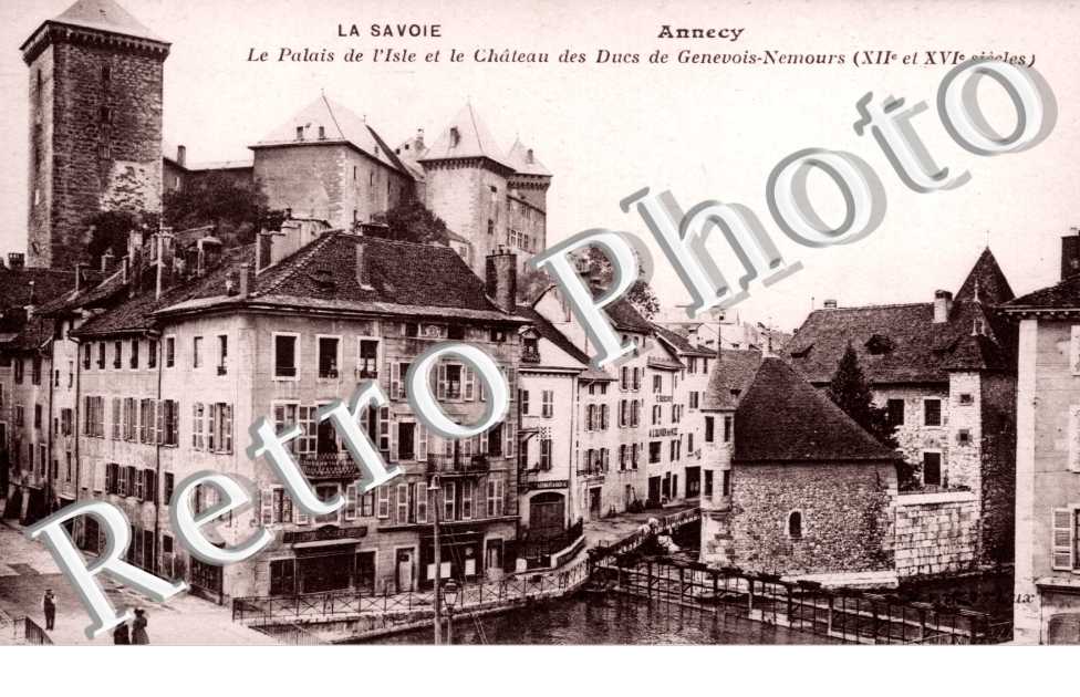 le palais de l&#039;Ile et le chateau des Ducs de Genevois-Nemours