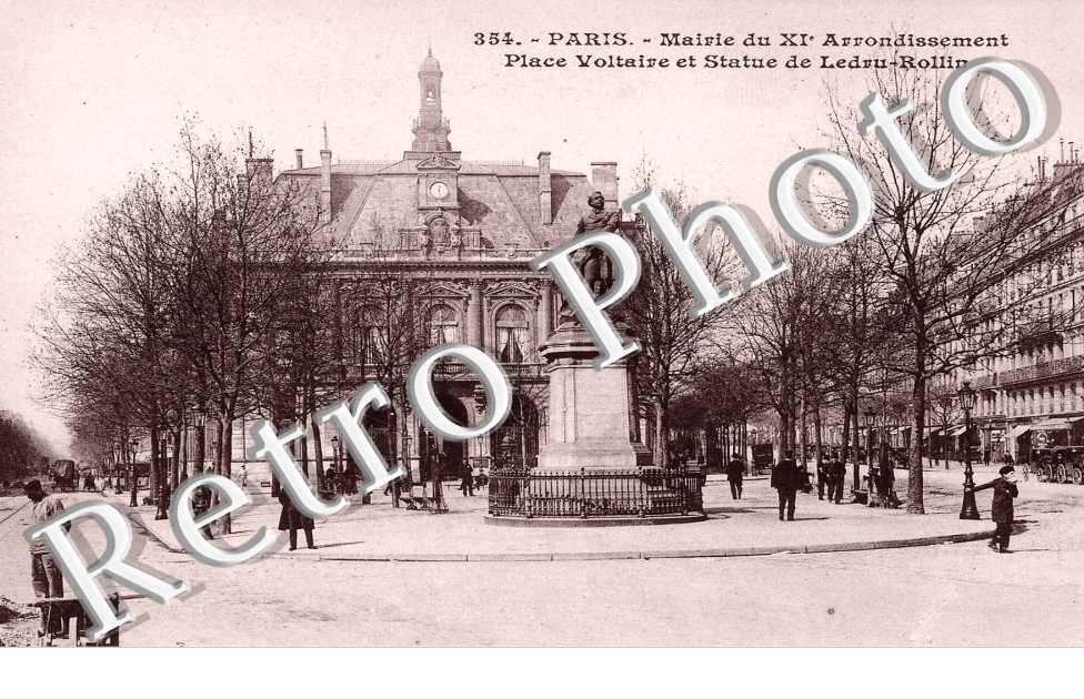 PLACE VOLTAIRE