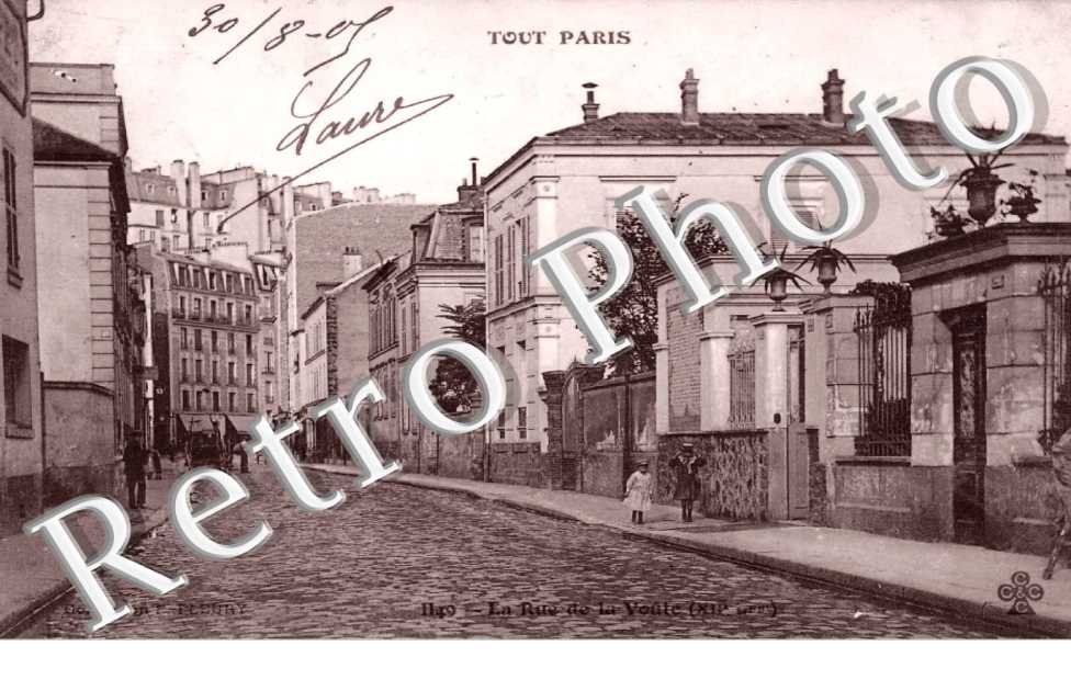 La Rue de la Voûte