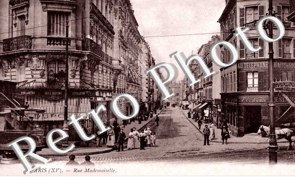 RUE MADEMOISELLE