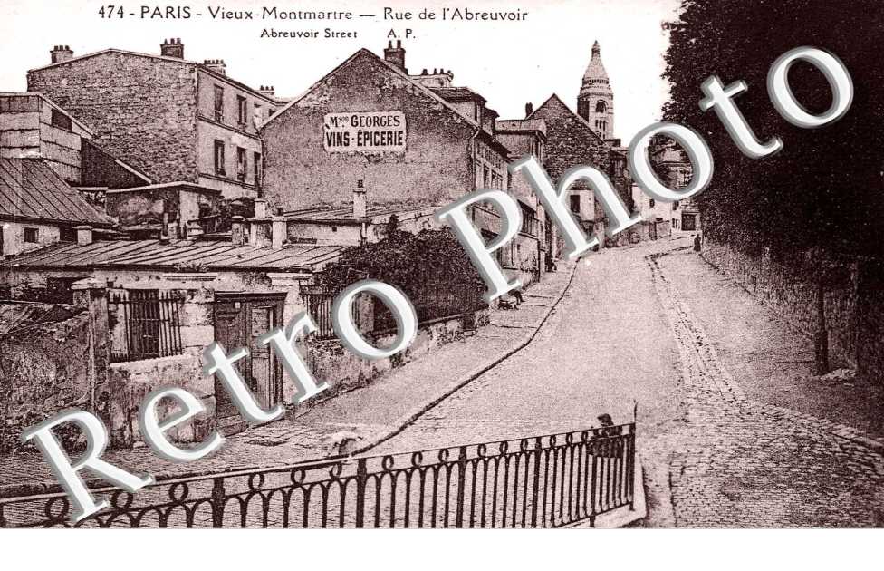 Paris-Montmartre  Rue de l'Abreuvoir