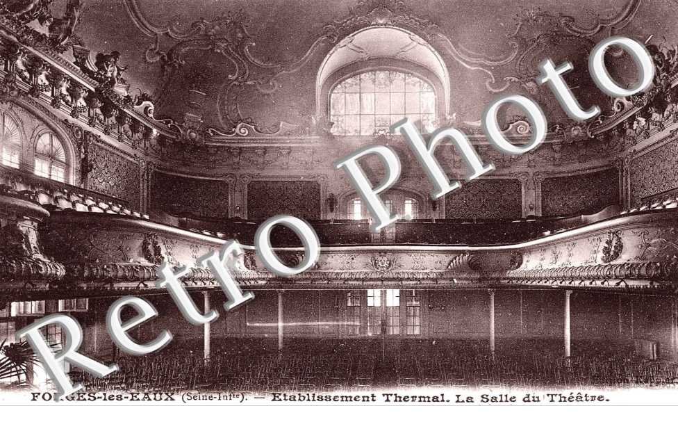 Etablissement thermal, la salle du theatre