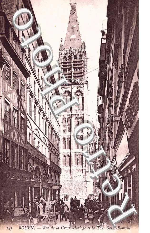 rue de la Grosse Horloge et la tour saint Romain