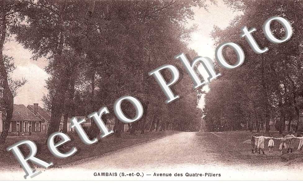 Avenue des Quatre Piliers