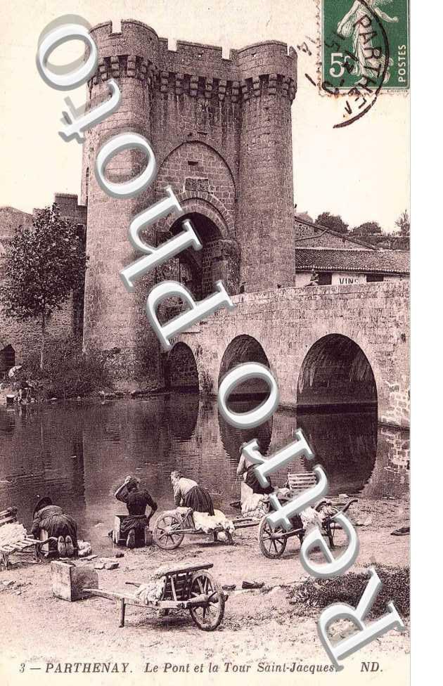 Le Pont et la Tour St Jacques