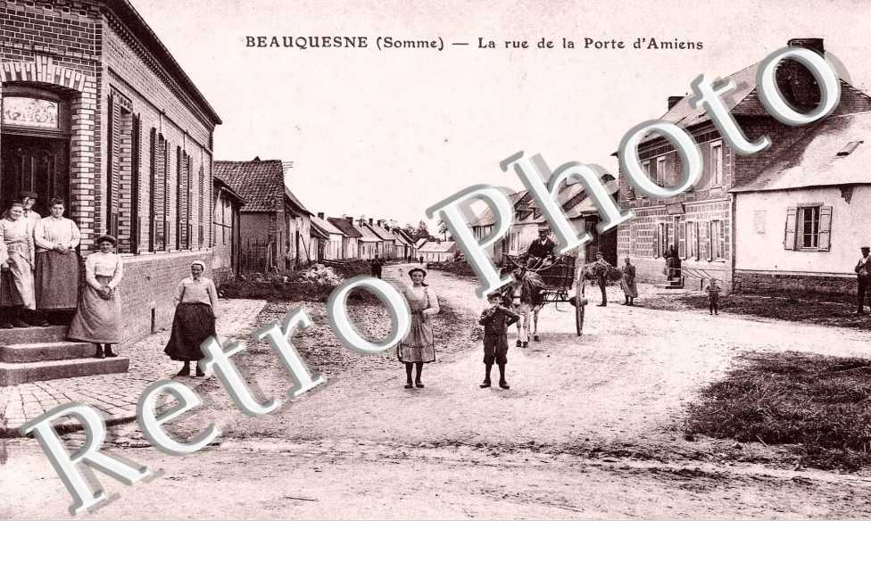 La rue de la porte d&#039;Amiens