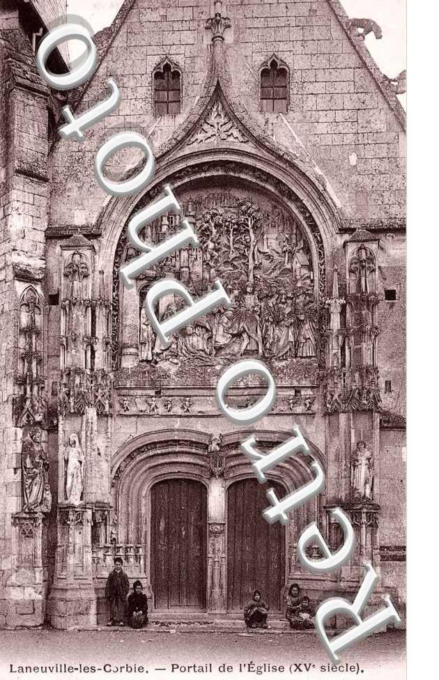 LANEUVILLE LES CORBIE eglise