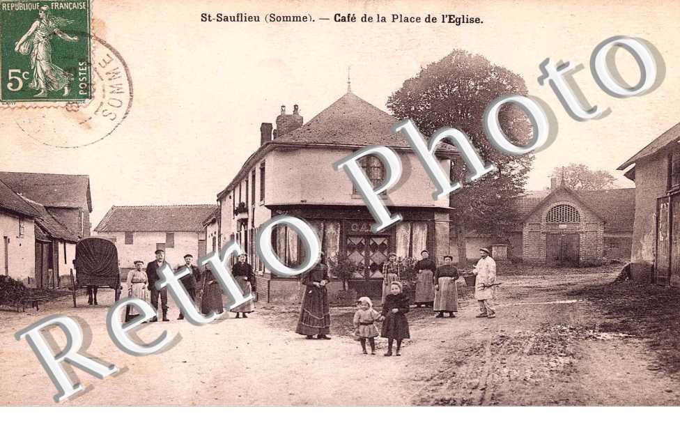 cafe de la place de l&#039;Eglise
