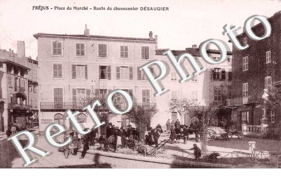 pl du marche,buste du chevalier dessaugnier mq