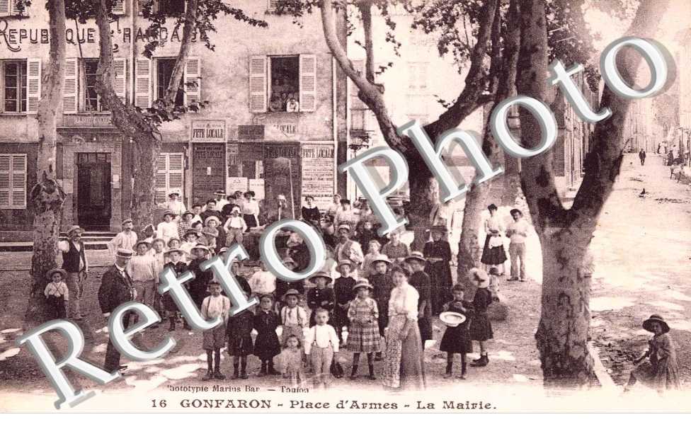 place d&#039;armes La mairie