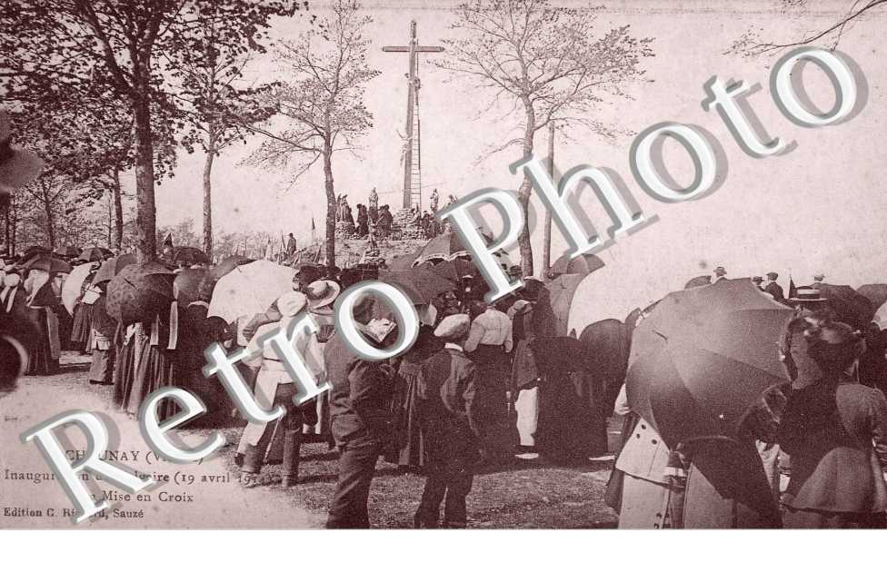 inauguration du calvaire (19 avril 1914) La mise en croix