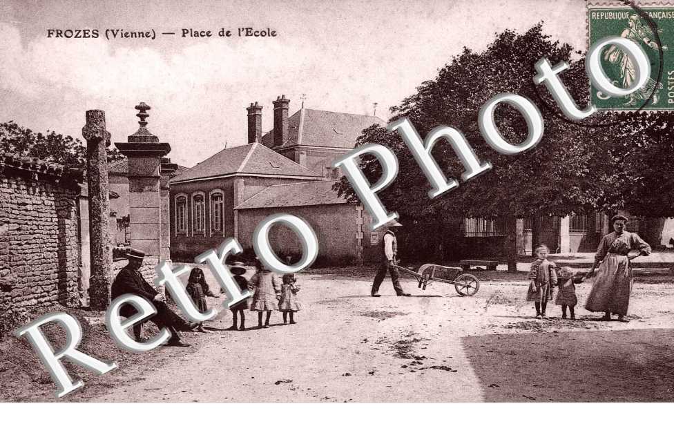 Place de l'Ecole