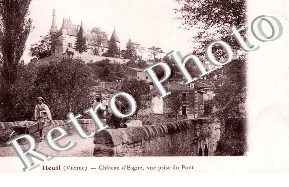 chateau d'Esgne, vue prise du pont