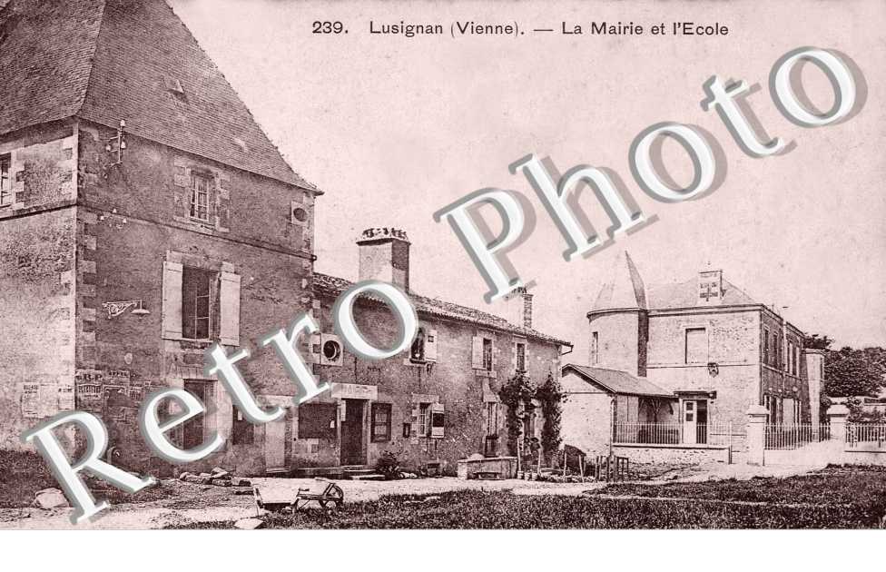la mairie et l' ecole