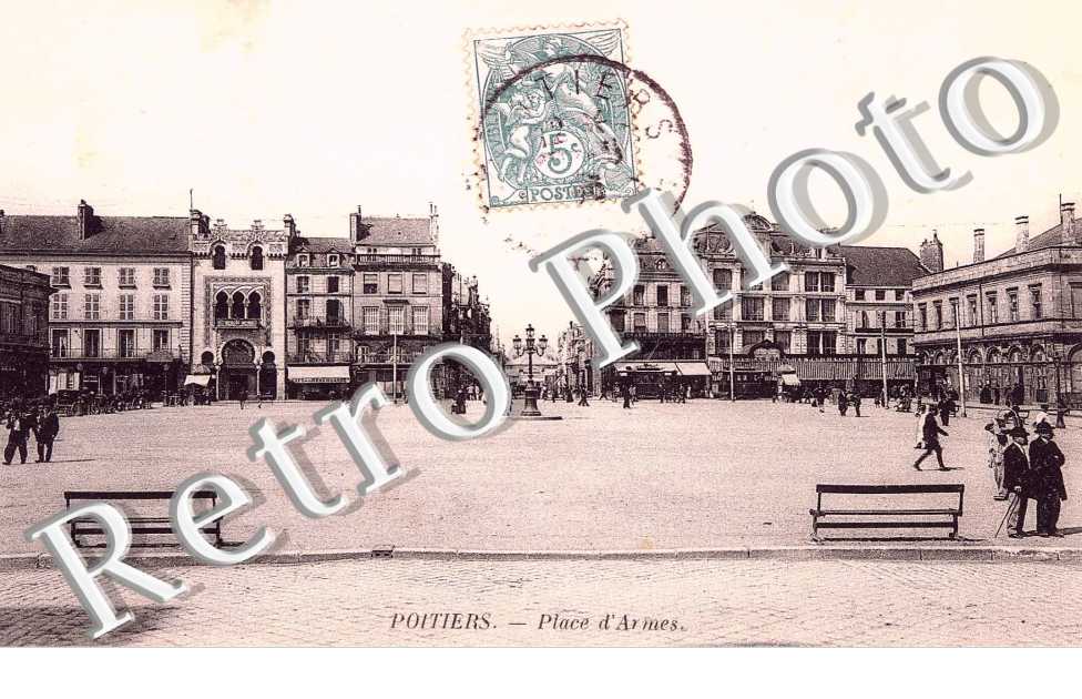 LA PLACE D'ARMES