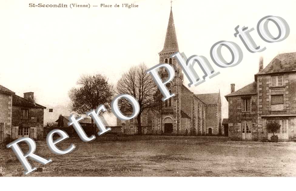 PLACE DE L'EGLISE