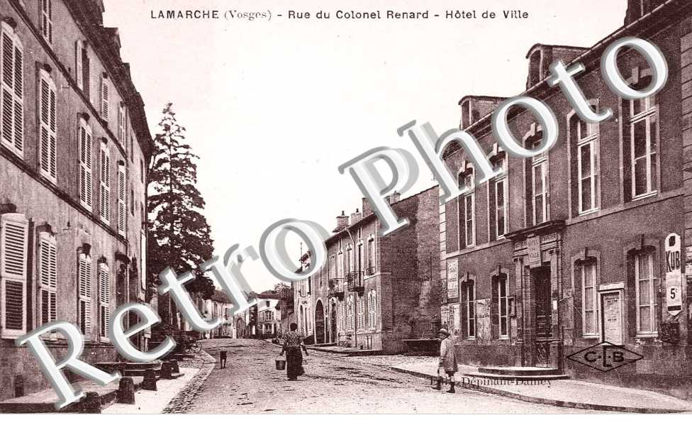 Rue du Colonel Renard -  hotel de ville